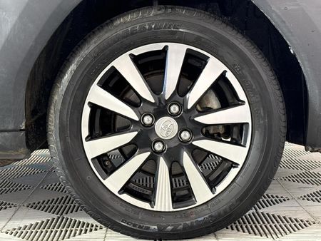 2019-Toyota-Etios-Cross-15-XS-5-dr_5