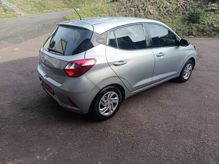 2021-Hyundai-Grand-i10-125-Fluid-Auto_3