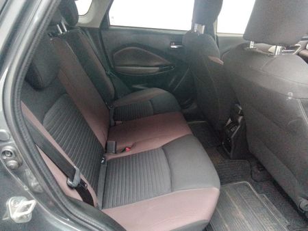 2024-Toyota-Starlet-Cross-15XR_18