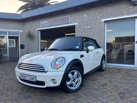 2011-MINI-Convertible-Cooper-Auto_2