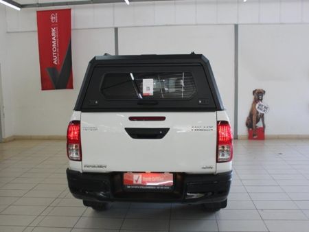 2026-Toyota-Hilux-24-GD-6-Raider-4x4-Double-Cab_12
