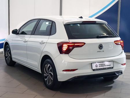 2022-Volkswagen-Polo-10-TSI_5