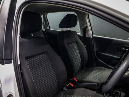 2025-Volkswagen-Polo-Vivo-14_13
