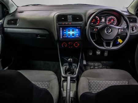 2025-Volkswagen-Polo-Vivo-14_8