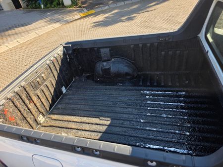 2016-Nissan-NP200-16-AC-Safety-Pack_11