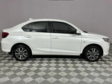 2025-Honda-Amaze-12-Comfort-Auto_16
