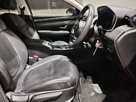 2023-Hyundai-Tucson-20-Premium-Auto_18