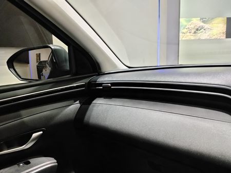 2023-Hyundai-Tucson-20-Premium-Auto_20