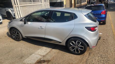 2018-Renault-Clio-IV-900T-Dynamique-5-dr-66kW_9