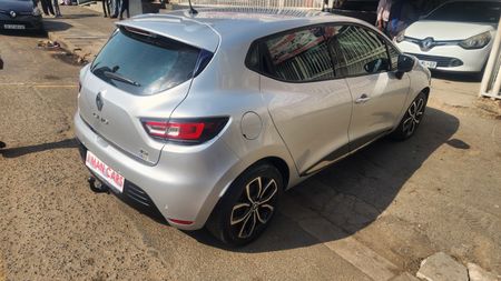 2018-Renault-Clio-IV-900T-Dynamique-5-dr-66kW_6