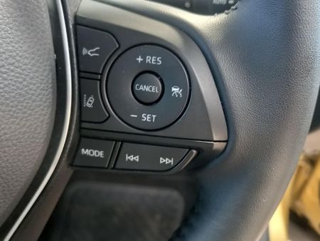 2026-Toyota-Corolla-Cross-18-XR_9