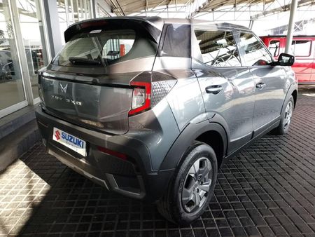 2025-Mahindra-XUV-3XO-12T-MX2-Auto_6