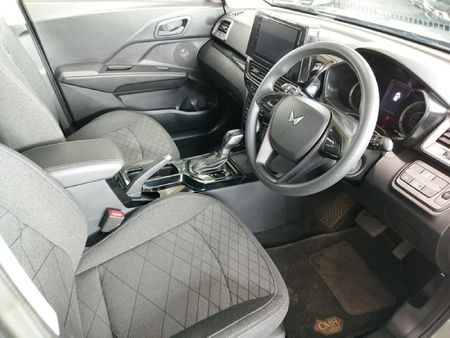 2025-Mahindra-XUV-3XO-12T-MX2-Auto_8