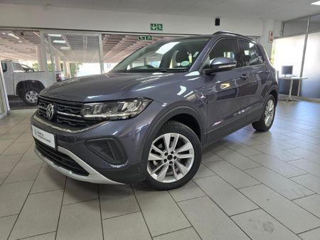 2025-Volkswagen-T-Cross-10-TSI-Life-Auto_0