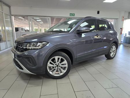 2025-Volkswagen-T-Cross-10-TSI-Life-Auto_1
