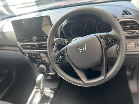 2026-Mahindra-XUV-3XO-12T-MX3-Auto_7