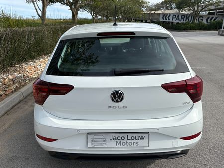 2023-Volkswagen-Polo-10-TSI-Life_9