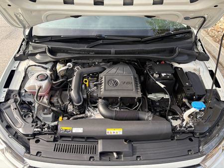 2023-Volkswagen-Polo-10-TSI-Life_18