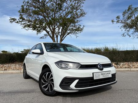 2023-Volkswagen-Polo-10-TSI-Life_1