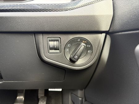 2023-Volkswagen-Polo-10-TSI-Life_26