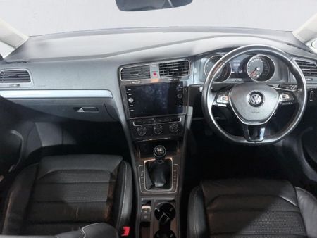 2018-Volkswagen-Golf-VII-10-TSI-Comfortline_8