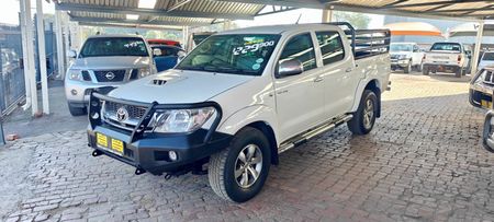 2010-Toyota-Hilux-30-D-4D-Raider-4x4-Double-Cab_0