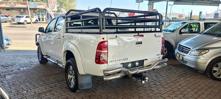 2010-Toyota-Hilux-30-D-4D-Raider-4x4-Double-Cab_3