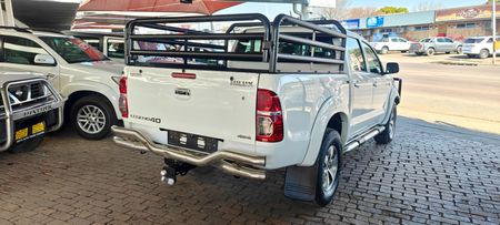 2010-Toyota-Hilux-30-D-4D-Raider-4x4-Double-Cab_4