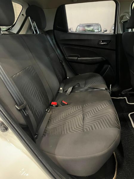 2023-Suzuki-Swift-12-GLX_12