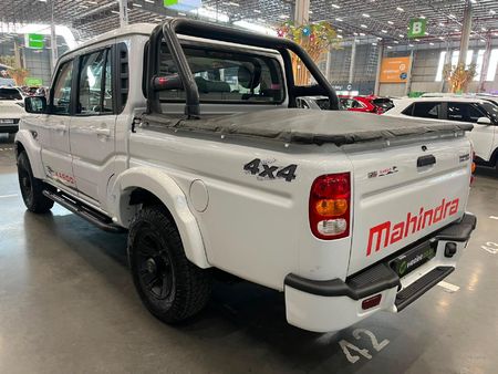 2023-Mahindra-Pik-Up-22-mHawk-S6-4x4-Double-Cab_4