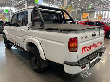 2023-Mahindra-Pik-Up-22-mHawk-S6-Double-Cab_4
