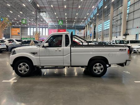 2024-Mahindra-Pik-Up-22-mHawk-S6-4x4-Single-Cab_5