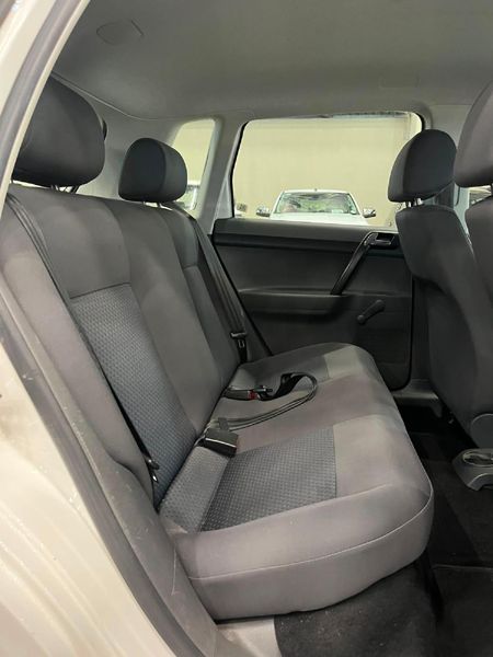 2014-Volkswagen-Polo-16-Trendline-5-dr_11