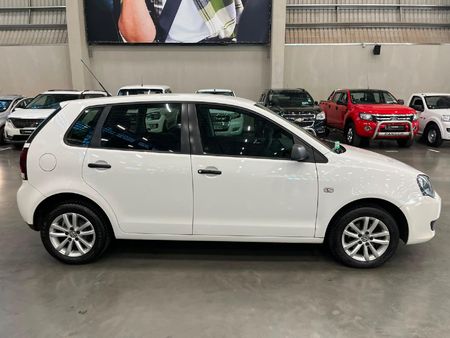 2014-Volkswagen-Polo-16-Trendline-5-dr_1