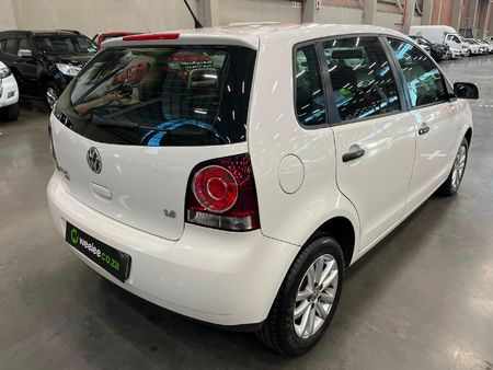 2014-Volkswagen-Polo-16-Trendline-5-dr_2