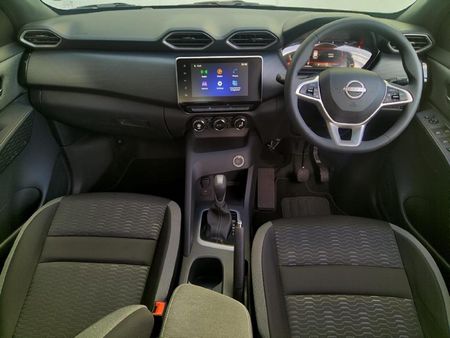 2025-Nissan-Magnite-10T-Acenta-Auto_11