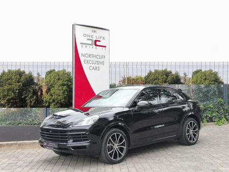 2022-Porsche-Cayenne-Coupe_0