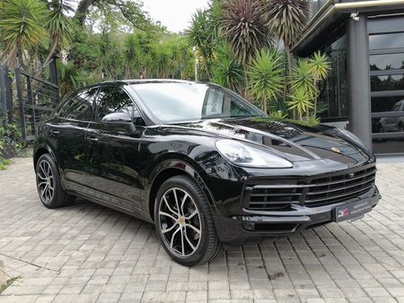 2022-Porsche-Cayenne-Coupe_1