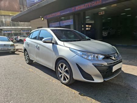 2019-Toyota-Yaris-15-XS-Auto-5-dr_0