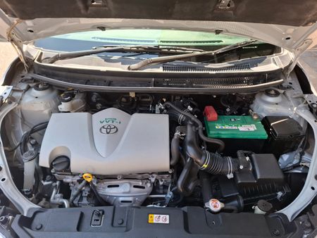 2019-Toyota-Yaris-15-XS-Auto-5-dr_10