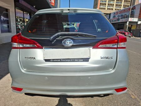 2019-Toyota-Yaris-15-XS-Auto-5-dr_2