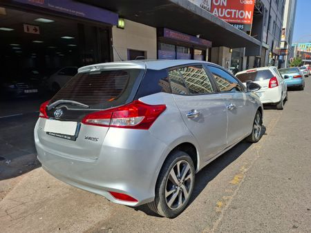 2019-Toyota-Yaris-15-XS-Auto-5-dr_4