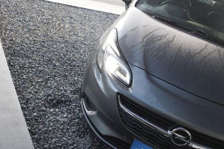 2016-Opel-Corsa-10T-EcoFlex-Cosmo-5-dr_5