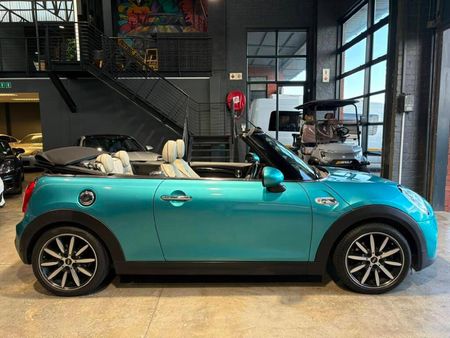2017-MINI-Convertible-Cooper-S-Auto_3