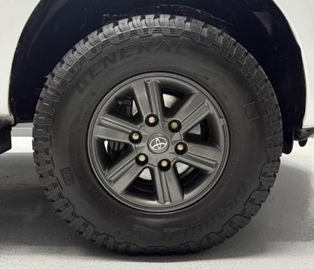 2014-Toyota-Hilux-25-D-4D-SRX-Raised-Body-Single-Cab_12