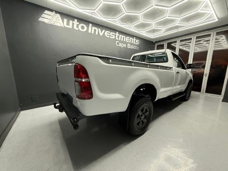 2014-Toyota-Hilux-25-D-4D-SRX-Raised-Body-Single-Cab_1