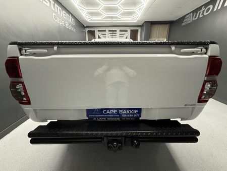 2014-Toyota-Hilux-25-D-4D-SRX-Raised-Body-Single-Cab_2