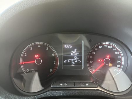 2026-Volkswagen-Polo-Vivo-14-Life_2