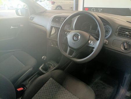 2026-Volkswagen-Polo-Vivo-14-Life_3