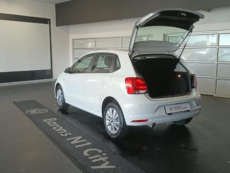 2026-Volkswagen-Polo-Vivo-14-Life_4